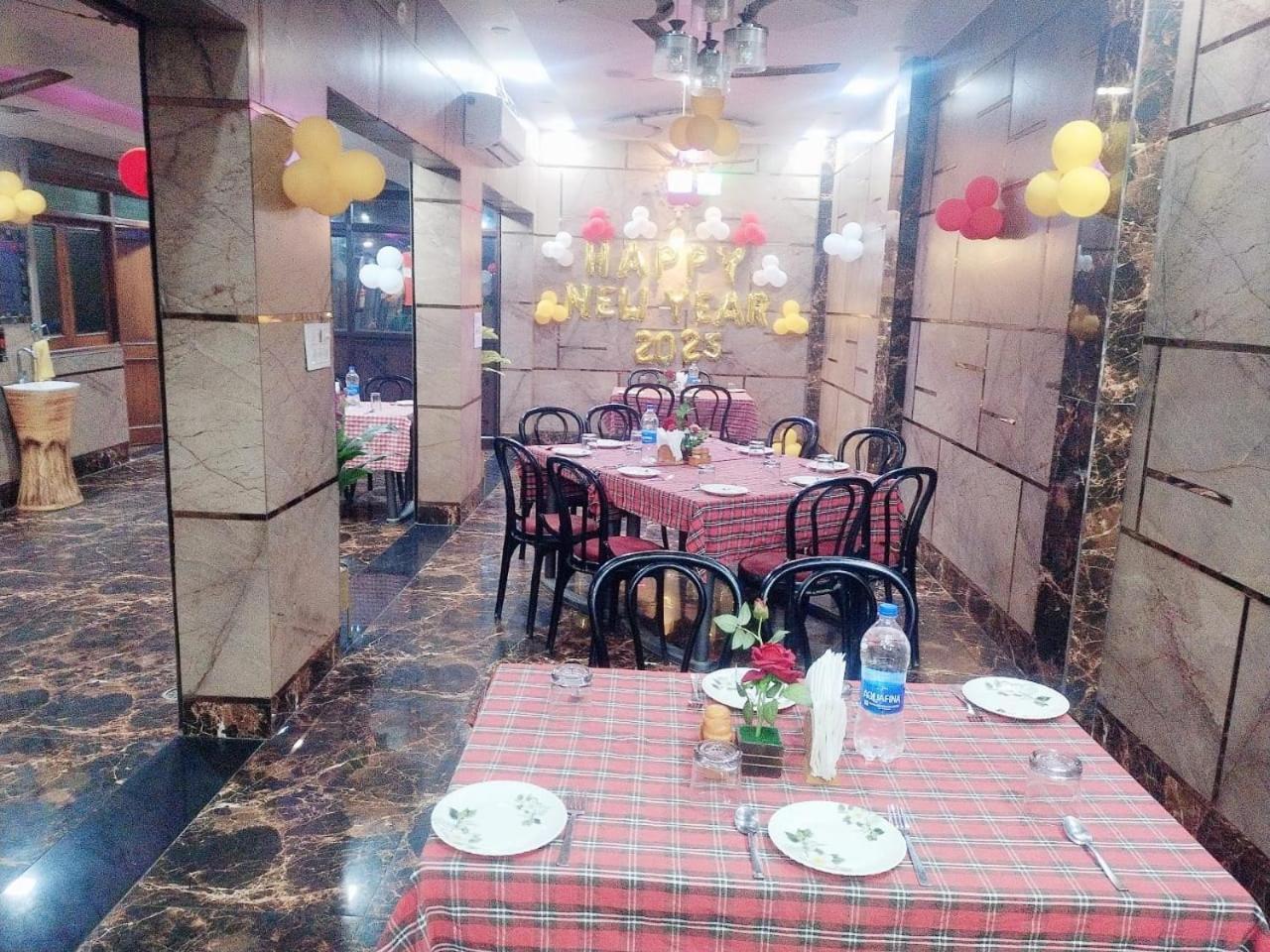 Hotel Vishal Palace Unnao Экстерьер фото