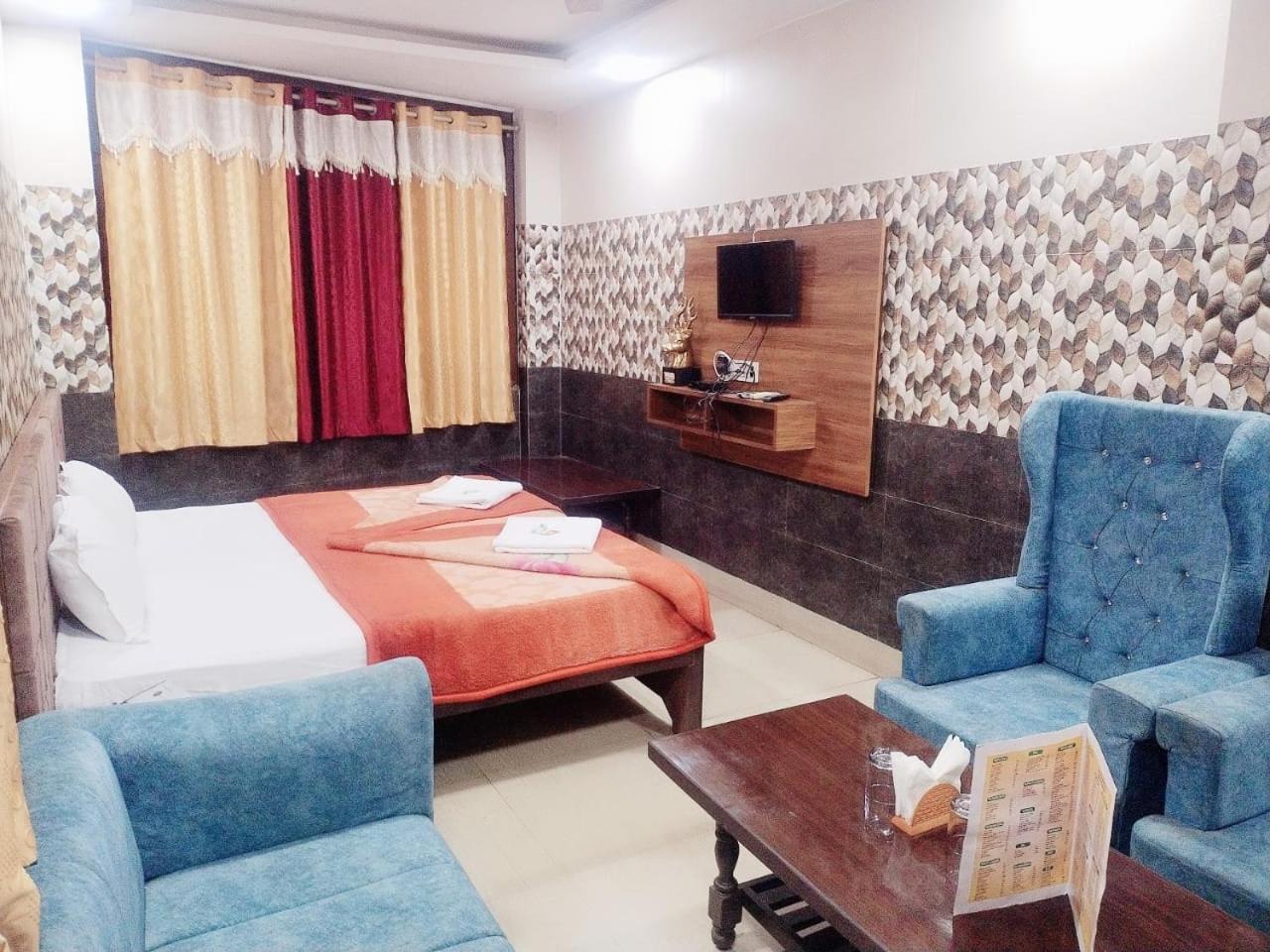 Hotel Vishal Palace Unnao Экстерьер фото