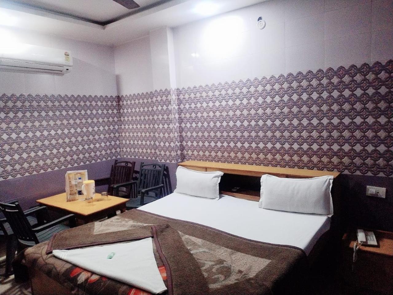 Hotel Vishal Palace Unnao Экстерьер фото