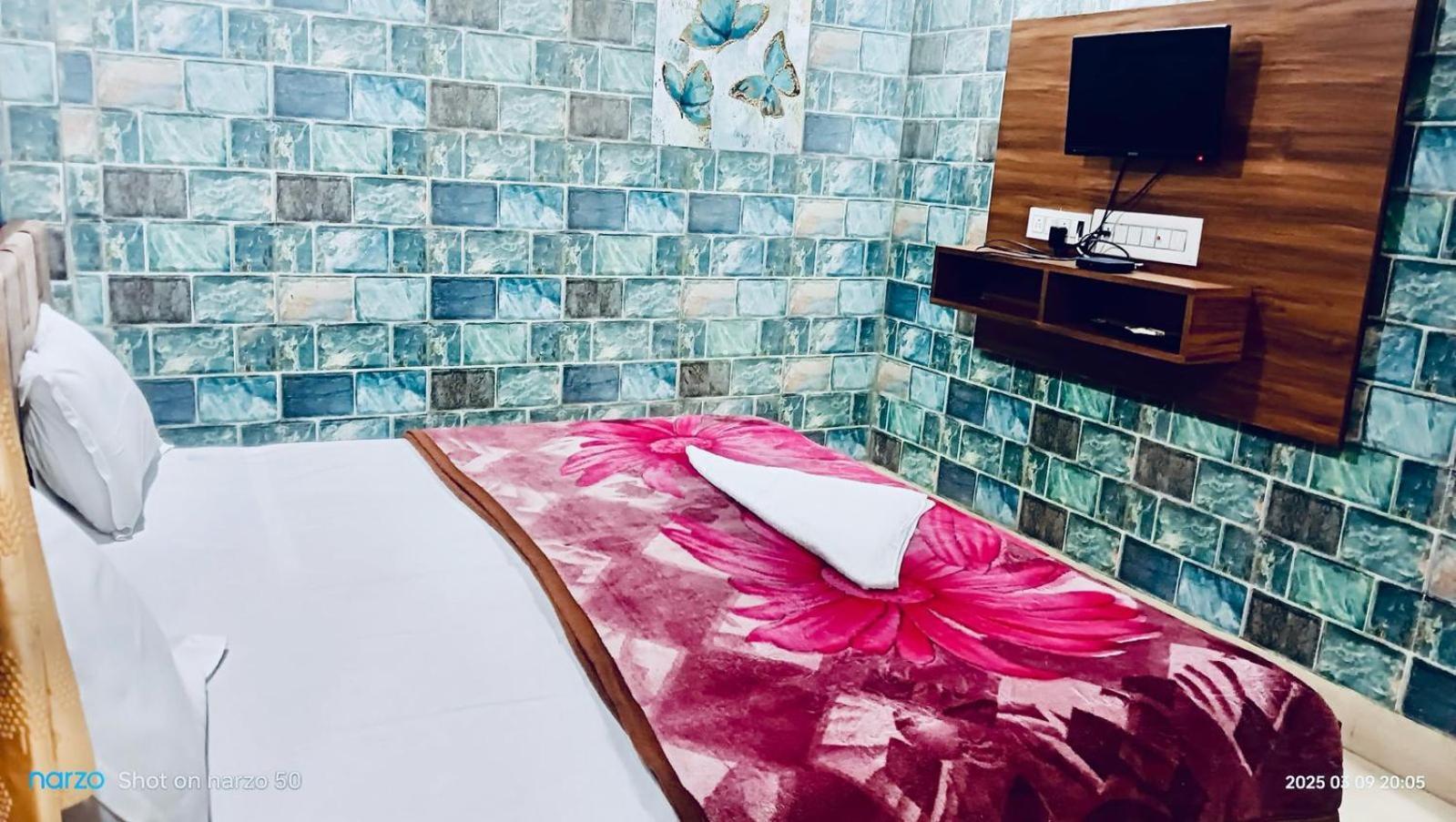 Hotel Vishal Palace Unnao Экстерьер фото